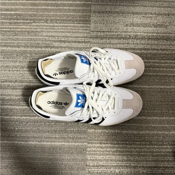 White and Black adidas sambas - Picture 5 of 8